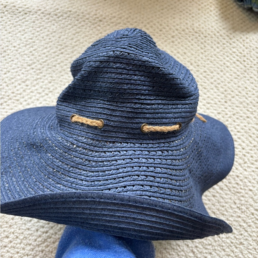 Ralph Lauren women’s sun/beach hat. Size medium - Picture 4 of 4